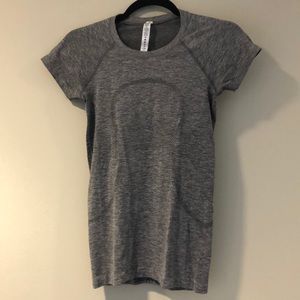 Lululemon Swiftly Tech Short Sleeve 2.0